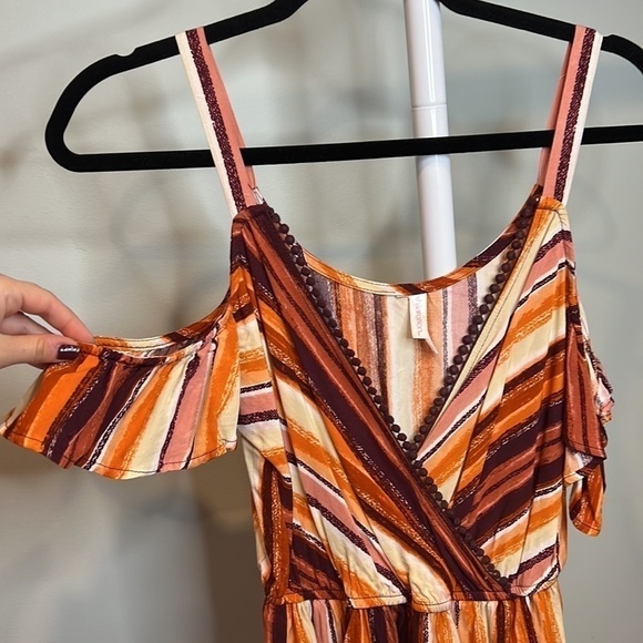 Women’s XHILARATION Romper Striped Cold Shoulder with Pom-Pom Trim & Pockets - Picture 5 of 9